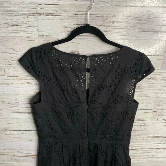 Black label Saks fifth ave eyelet black midi dress size 4 black - Picture 8 of 10